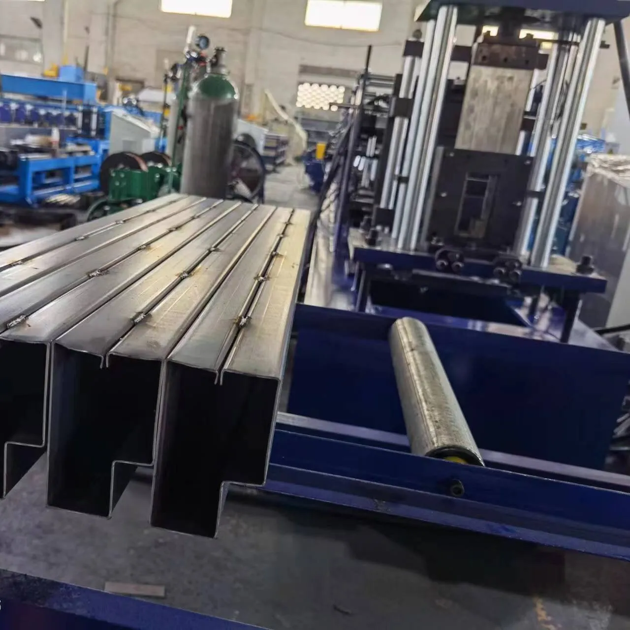 P Beam Roll Forming Machine
