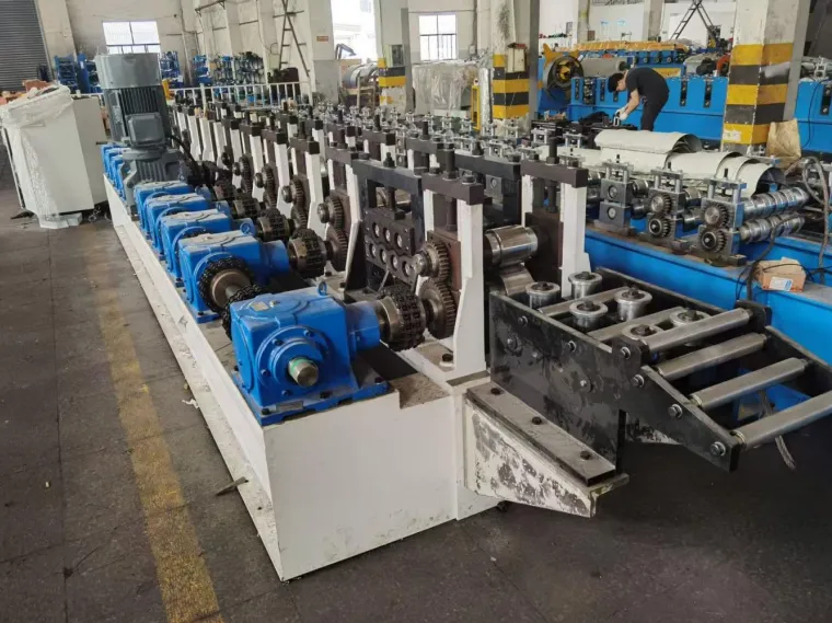 beam straightening machine